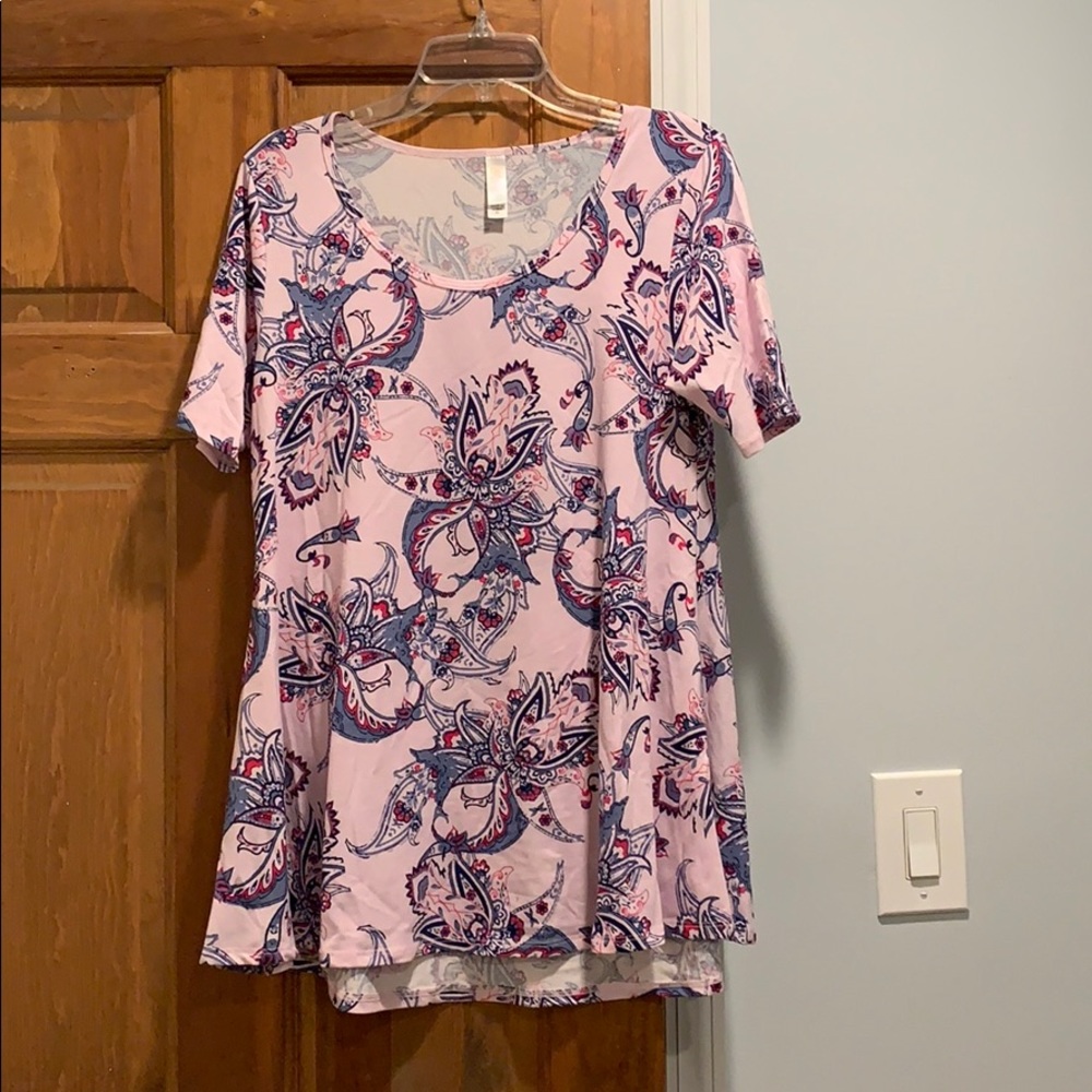 LulaRoe Shortsleeved Shirt